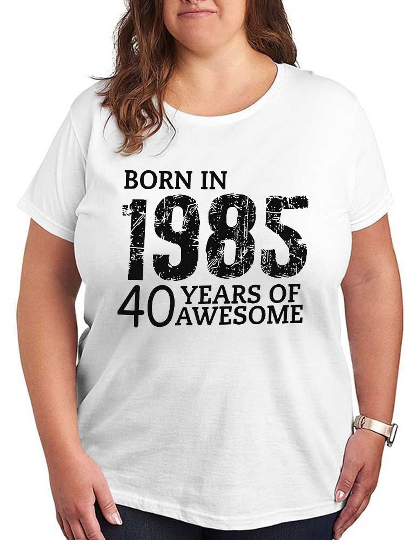 تي شيرت نسائي بتصميم جرافيك را - مراجعة Vintage Fashion Years وسعره