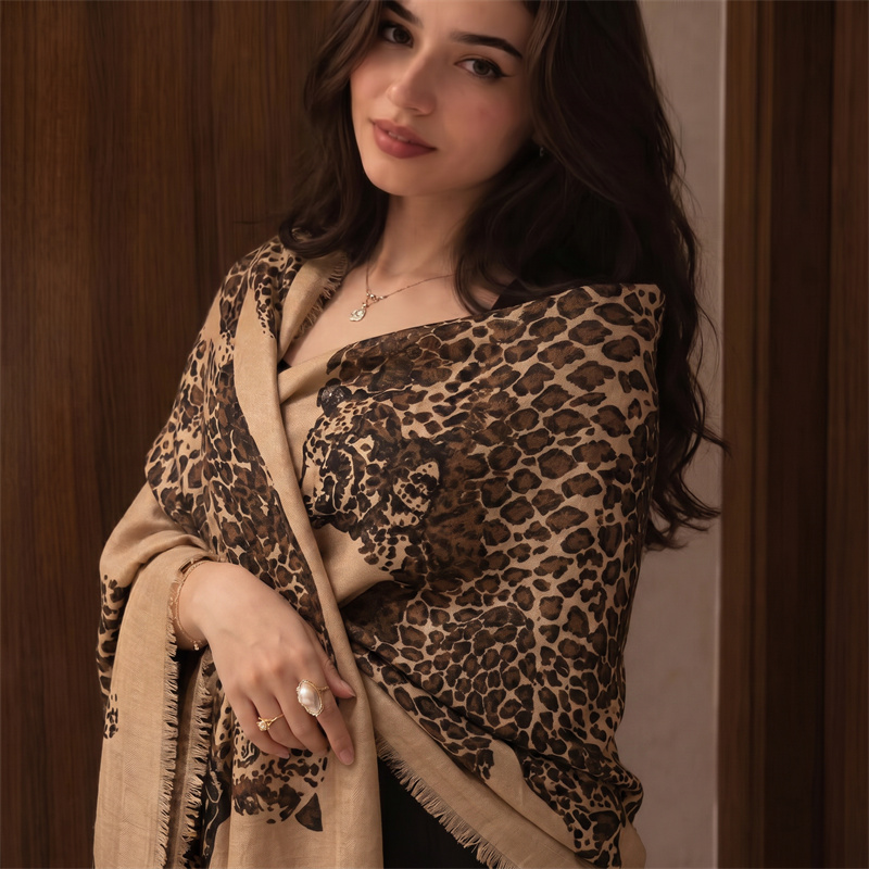 حجاب وشال نسائي بنقشة الفهد ال - مراجعة Vintage Outdoor Fashion وسعره