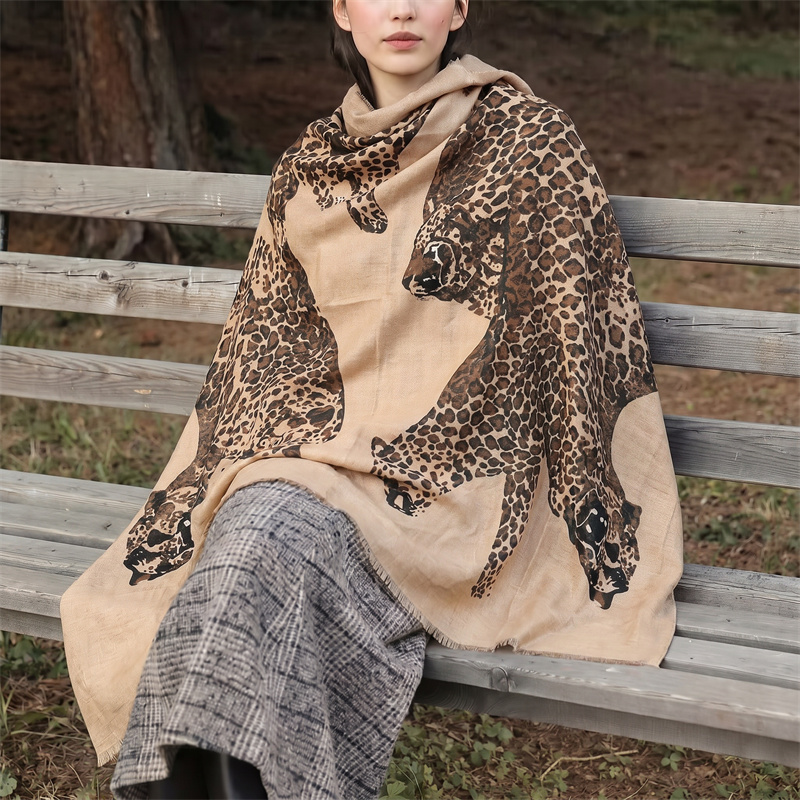 حجاب وشال نسائي بنقشة الفهد ال - مراجعة Vintage Outdoor Fashion وسعره