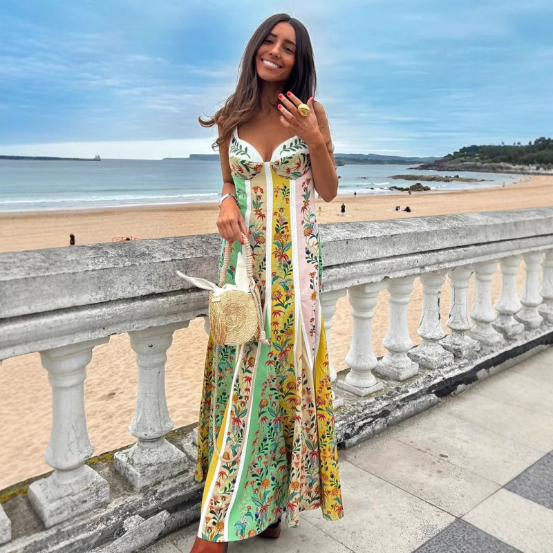 فساتين نسائية أنيقة بدون أكمام - مراجعة V Vintage Fashion وسعره