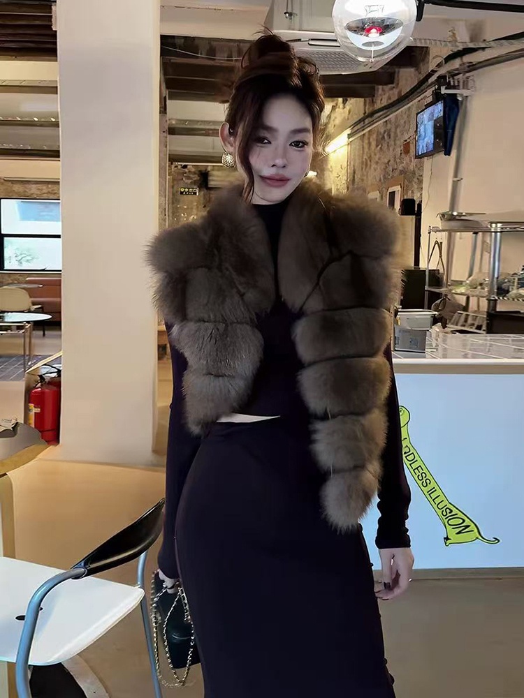 جاكيت نسائي صديق للبيئة من الق - مراجعة Vintage Fashion Years وسعره