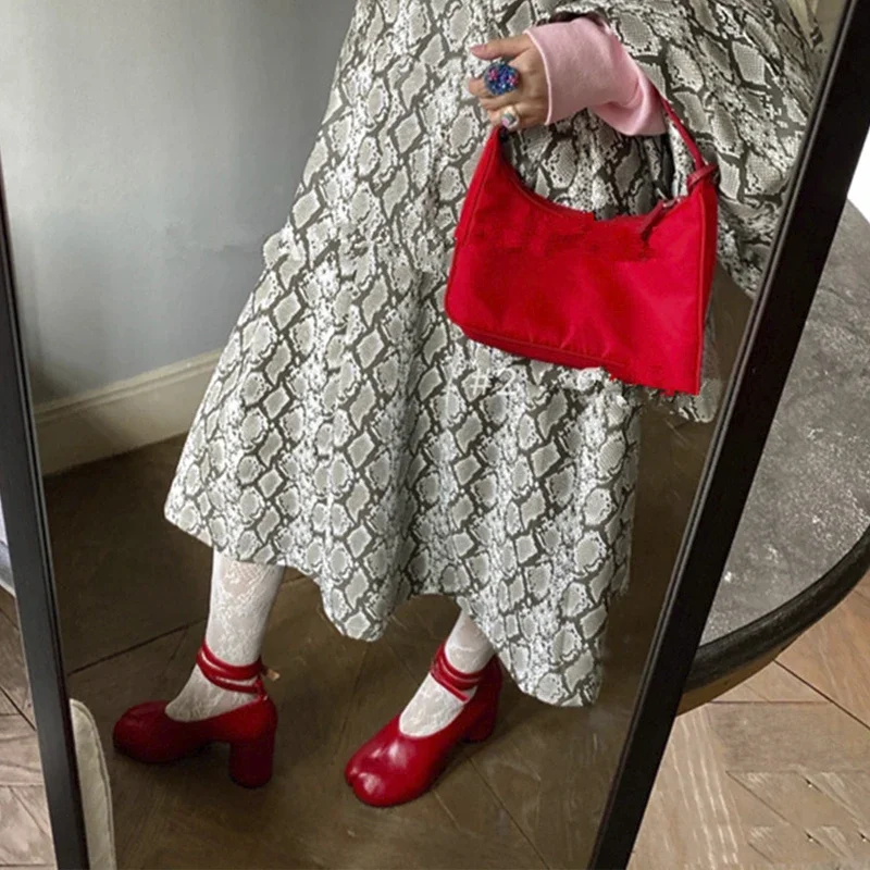 أحذية نسائية عصرية لربيع 2026  - مراجعة Vintage Fashion And Design وسعره
